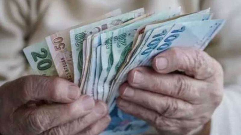 En düşük emekli maaşı 12 bin lira iddiası