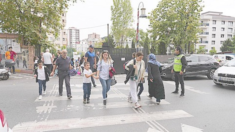 Zabıtayla okullar daha güvenli