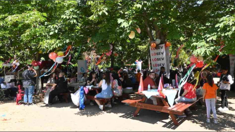 LÖSEV’den büyük piknik buluşması