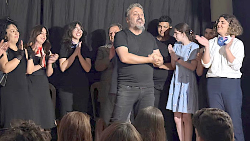 Defne’de tiyatro salonu istiyorlar