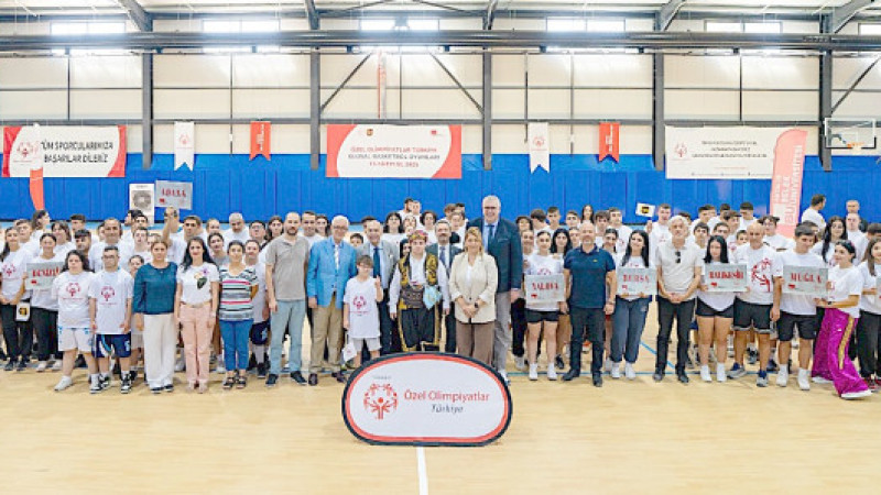 Özel sporculardan basketbol fırtınası 