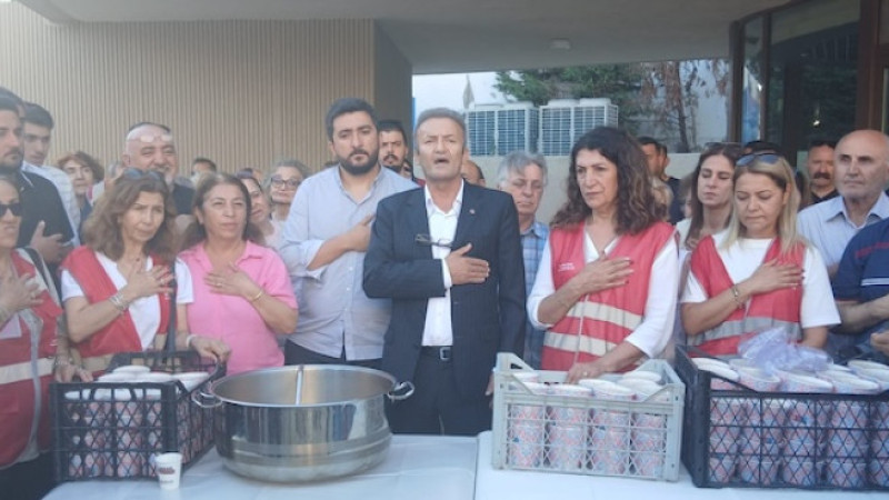 CHP Maltepe'den Aşure İkrâmı