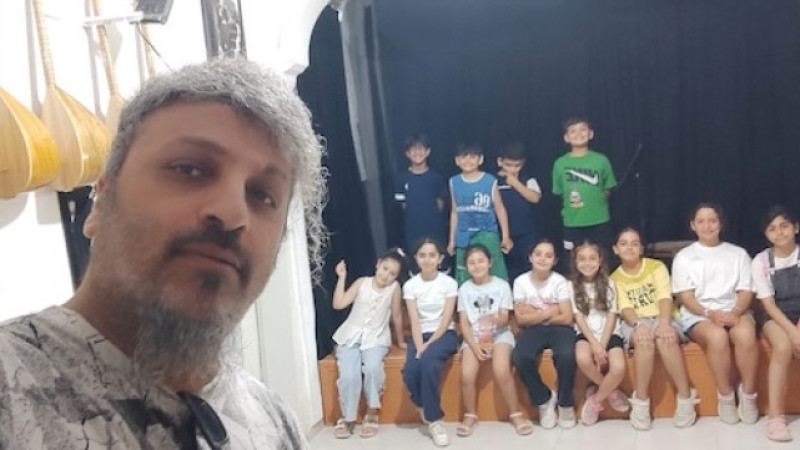 Hataylı çocuklara sanatla destek