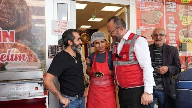 CHP Maltepe sahaya çıktı