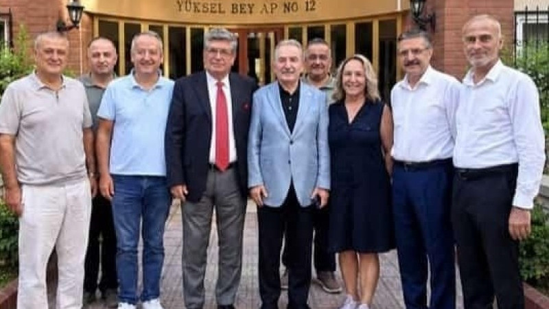 Namık Kemal Zeybek Maltepe’ye konuk oldu